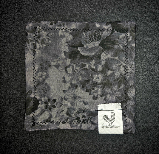 Rooster Ridge Rags Gray and Black Flowers